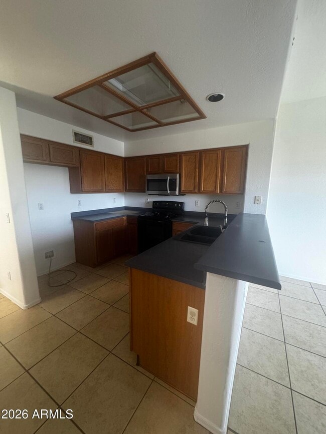 Building Photo - 1922 N 106th Ln