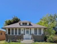 Building Photo - 2 BED/ 2 BATH SINGLE FAMILY HOME