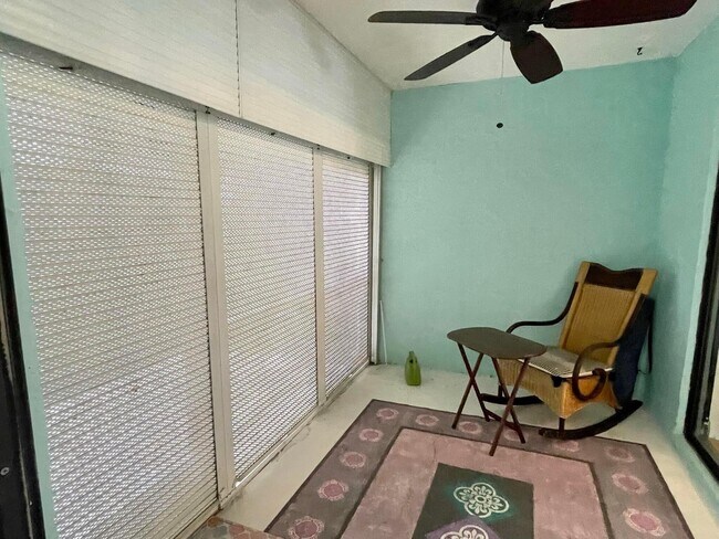 Building Photo - 4961 Dovewood Rd