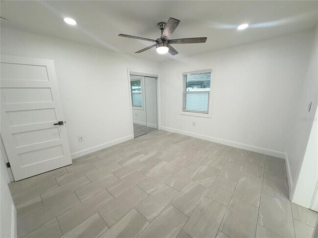 Building Photo - 2238 Clematis St