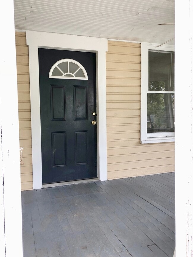 Building Photo - 624/626 Patterson