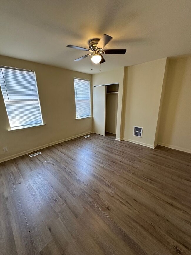 Building Photo - 2 Bed, 1 Bath. Section 8 Approved