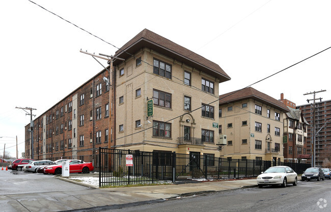 Primary Photo - Regency Square Apartments