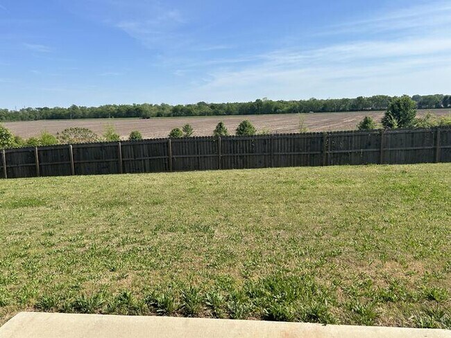 Building Photo - 26106 Valley Ridge Rd