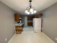 Building Photo - 1096 Sunstar Dr