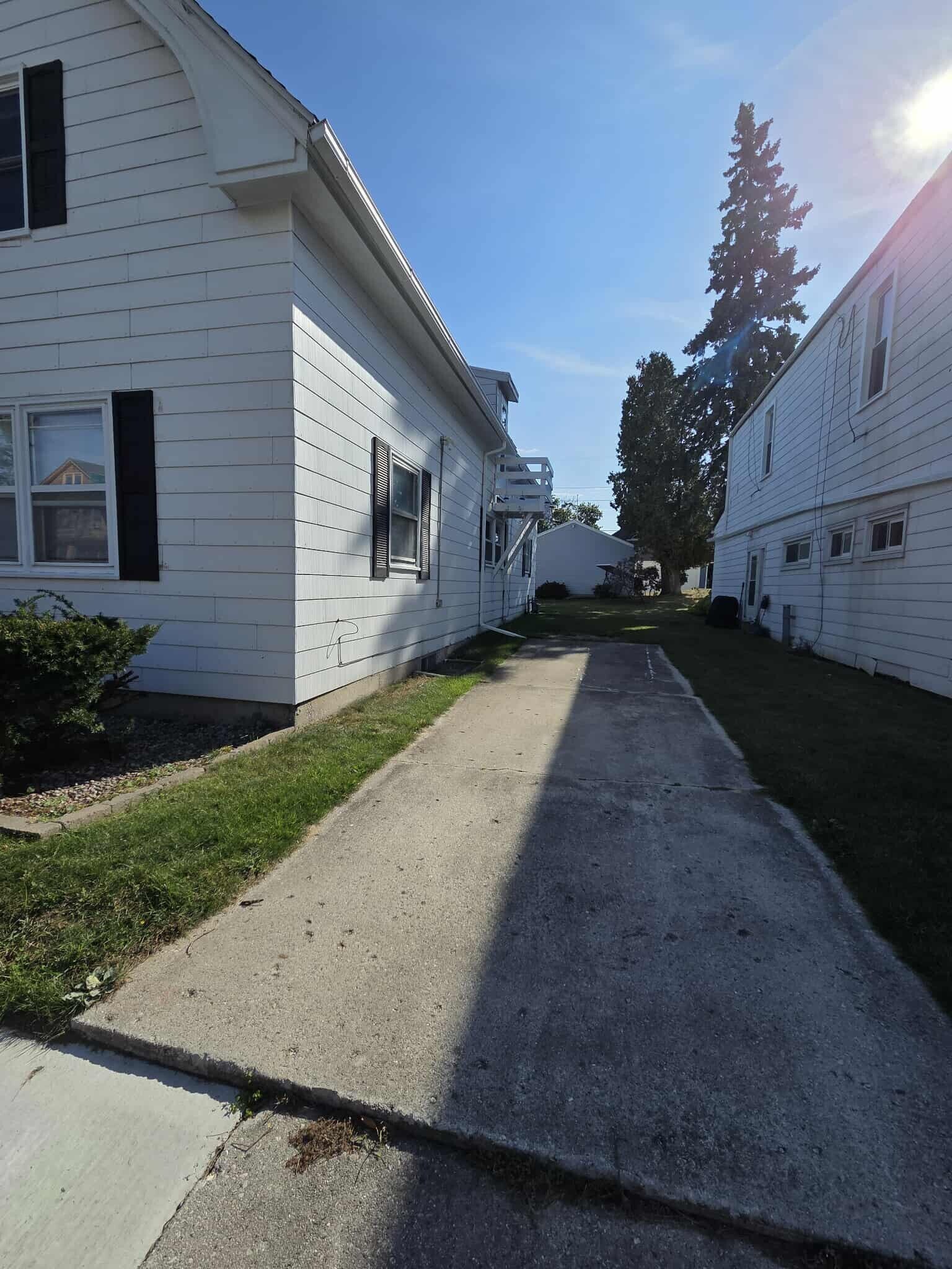 Building Photo - 901 Swift Ave