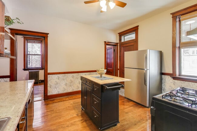 Building Photo - 6542 N Newgard Ave