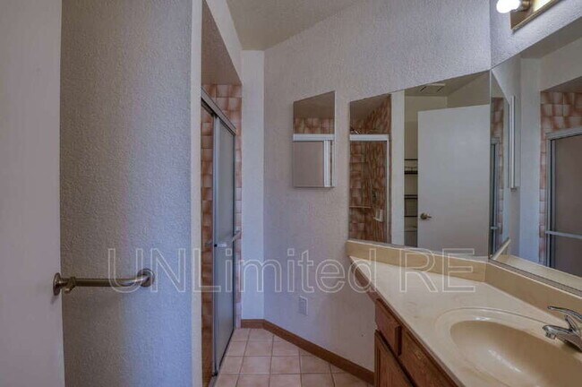 Building Photo - 2512 Cisco Dr S