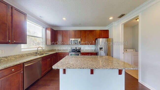 Building Photo - 112 Woodfield Ln