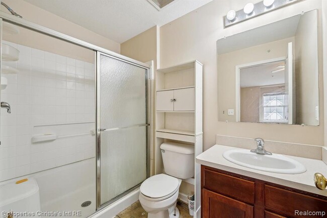 Building Photo - 29043 Cullen Dr