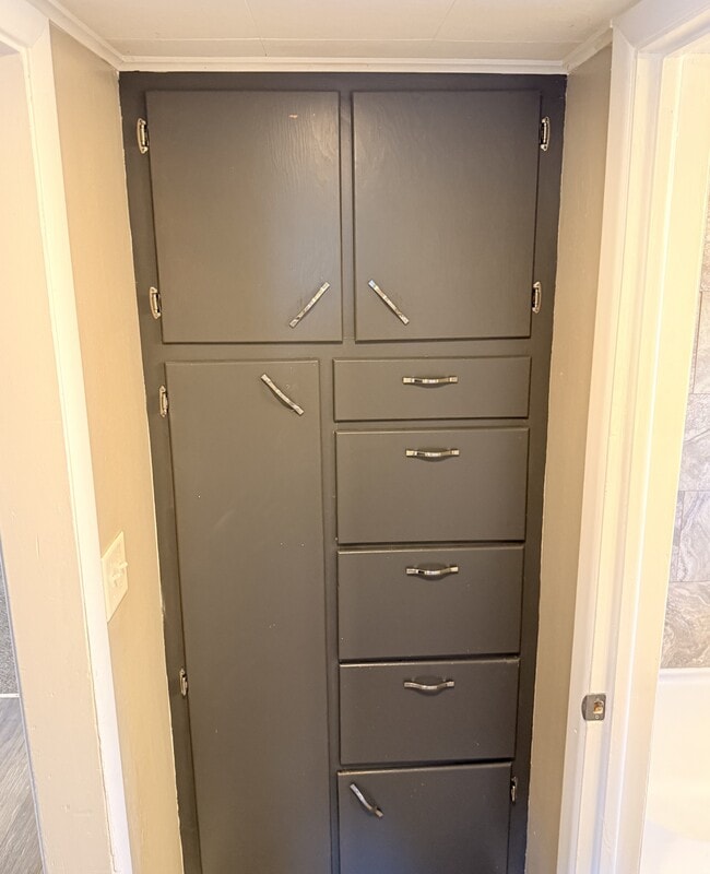 Building Photo - 2703 Hull Ave