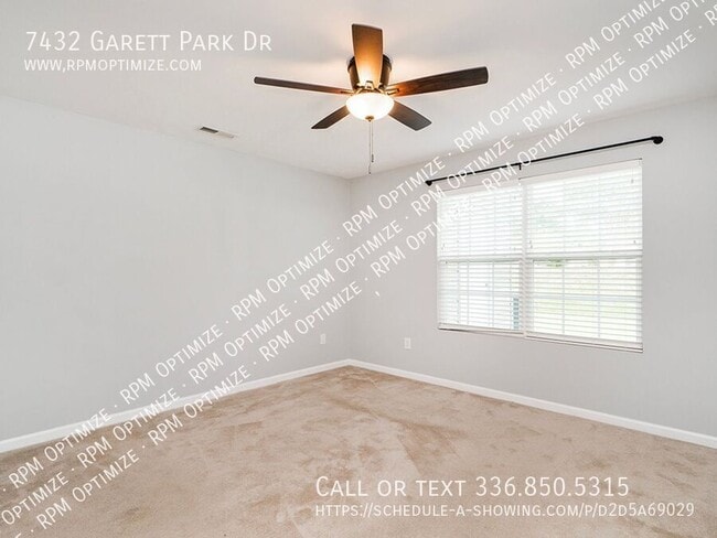 Building Photo - 7432 Garett Park Dr