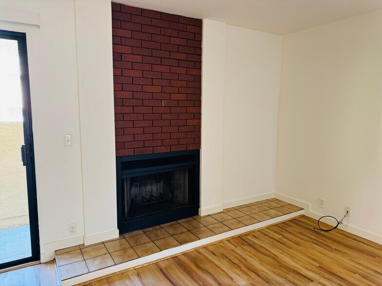 Building Photo - 20709 Celeste Cir