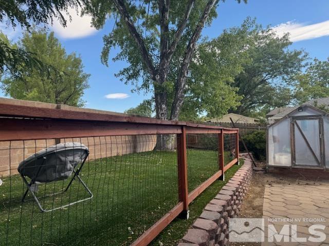Building Photo - 1618 Shady Oak Dr