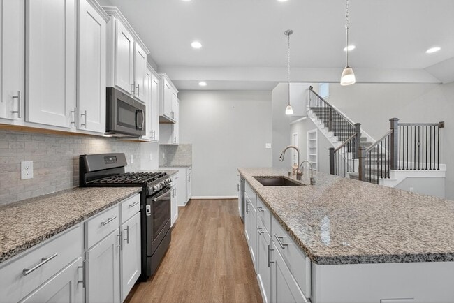 Building Photo - 31218 Pinebrook Falls Ln