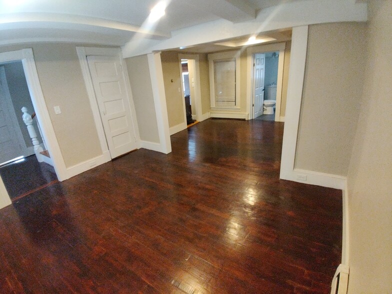 Building Photo - 37 Whitehall Rd