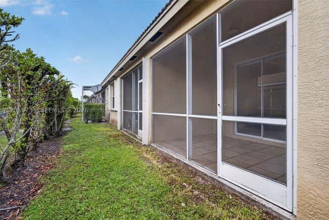 Building Photo - 2151 Umbrella Cay