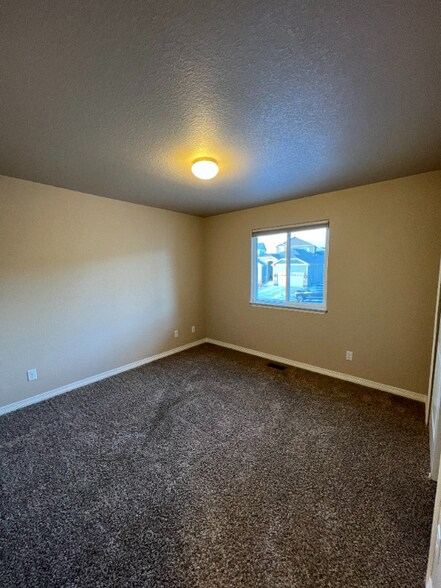 Building Photo - 12256 Bandon Dr
