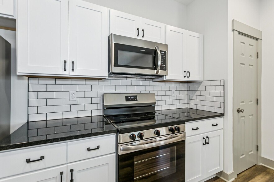 Building Photo - 1308 S Elizabeth St