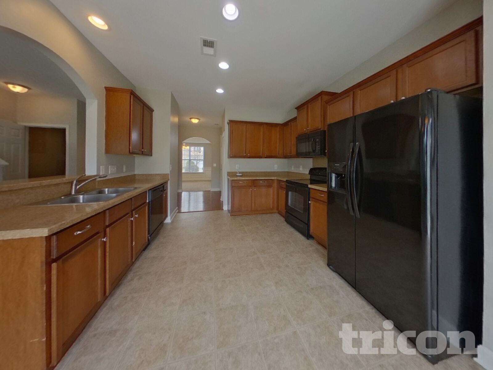 Building Photo - 825 Old Forester Ln