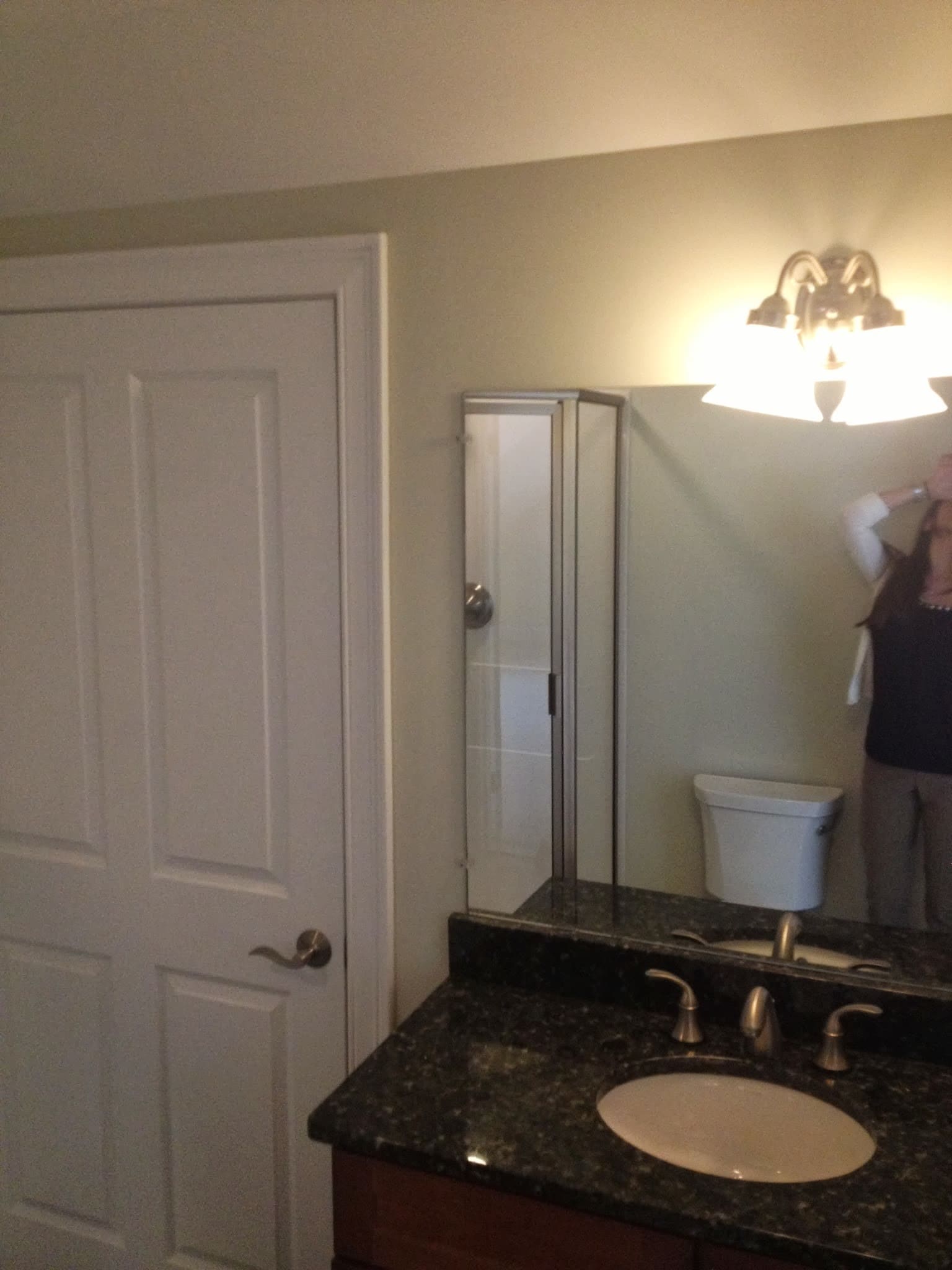 3rd floor loft - private bath - 8 Murray Ave
