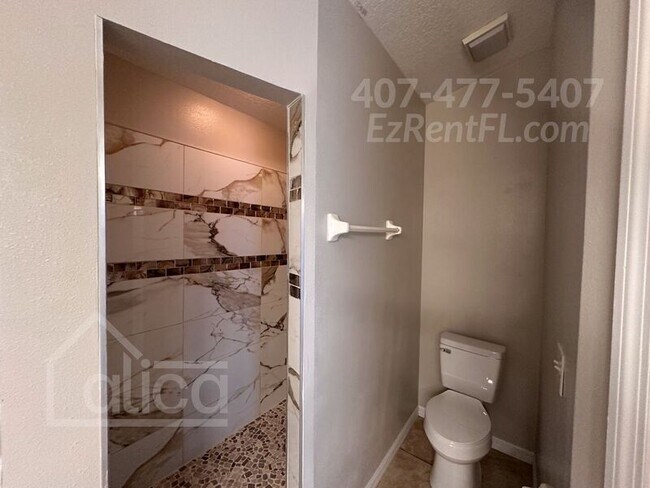 Building Photo - 1846 Spruce Ridge Dr