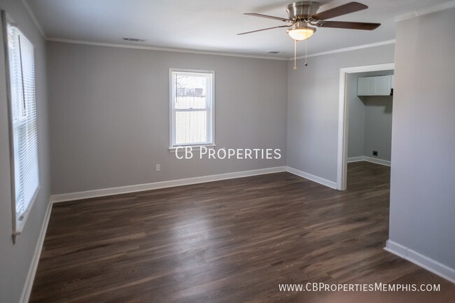 Building Photo - 2883 Barron Ave