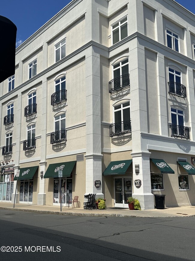 Building Photo - 158 Wyndham Pl