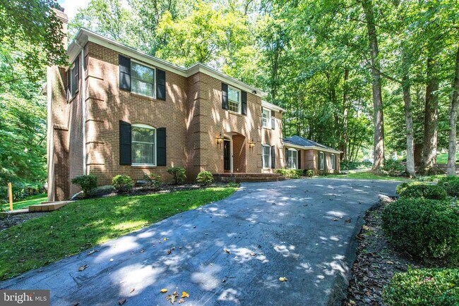 Building Photo - 8500 Brook Rd