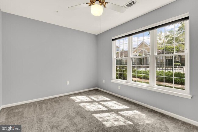 Building Photo - 12909 Alton Square