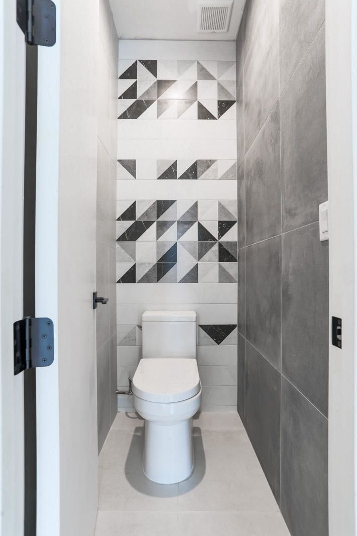 Building Photo - 640 Lafayette Ave