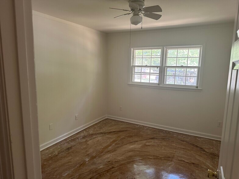 Building Photo - 10318 Starwood Dr