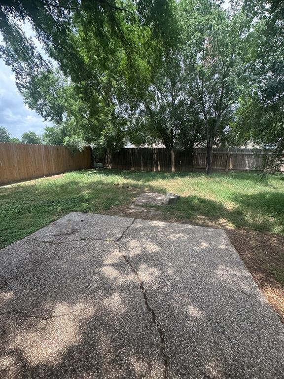 Building Photo - 17622 Autumn Hills Dr