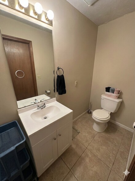 Building Photo - 1531 Whitehall Blvd