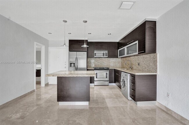 Building Photo - 7401 SW 82nd St