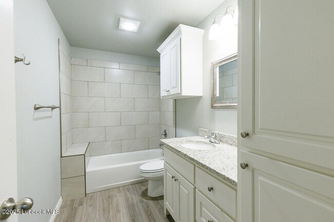 Building Photo - 7913 C R 5850