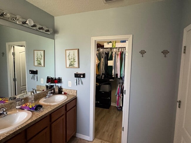 Building Photo - Gated Plant City Gem – Fully Upgraded Home- Resort Style Amenities