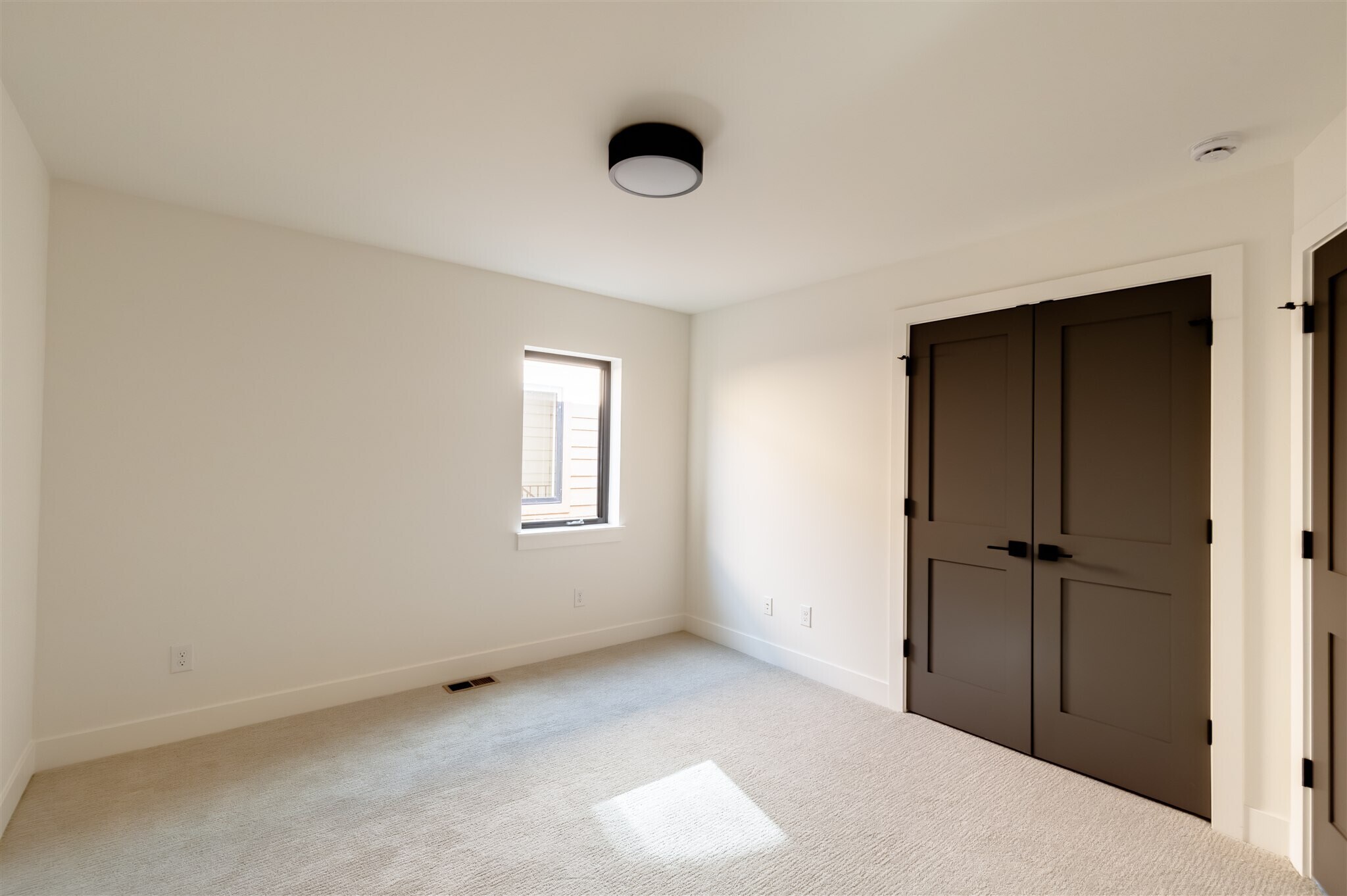 Building Photo - 1751 N Williams St