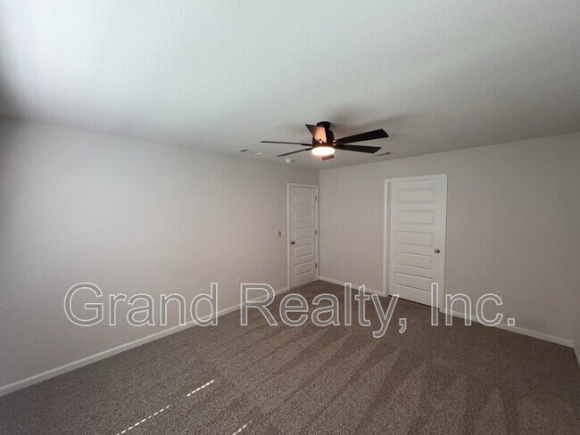Building Photo - 4423 Winged Elm Ct