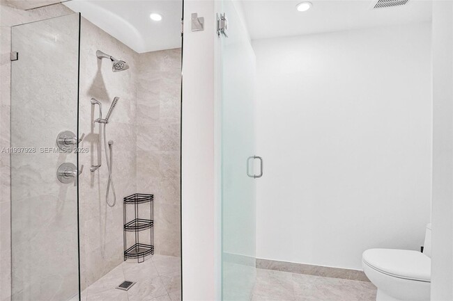 Building Photo - 488 NE 18th St