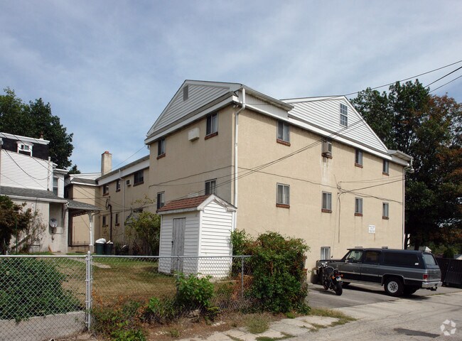 Building Photo - Hallowell Court