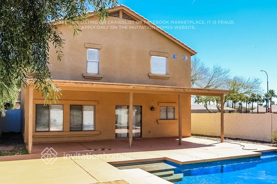 Building Photo - 1416 S 115th Dr