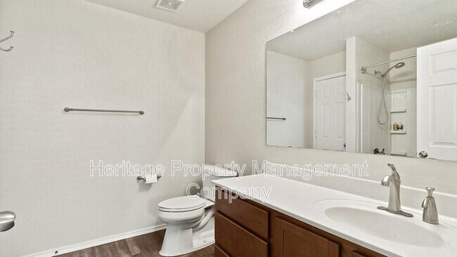 Building Photo - 233 Willow Crest