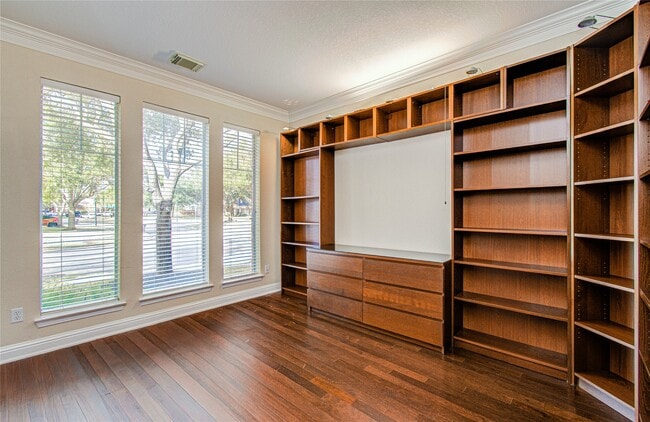 Building Photo - 3730 Arundel Gardens Ln