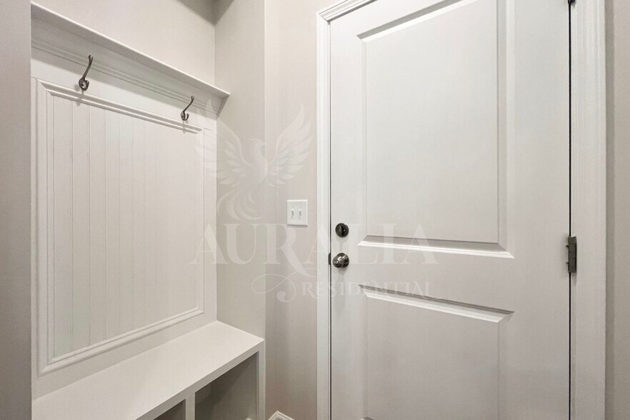 Building Photo - 183 Anise Ln