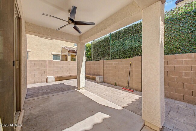 Building Photo - 1575 W Marlin Dr