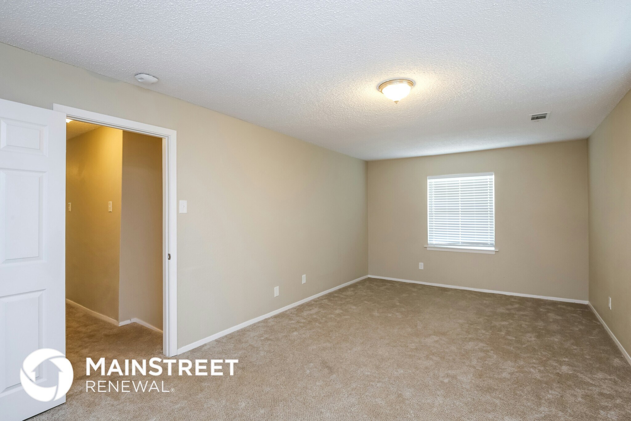 Building Photo - 4432 Ivy Dr