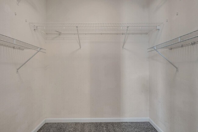Building Photo - 8313 Elan Dr