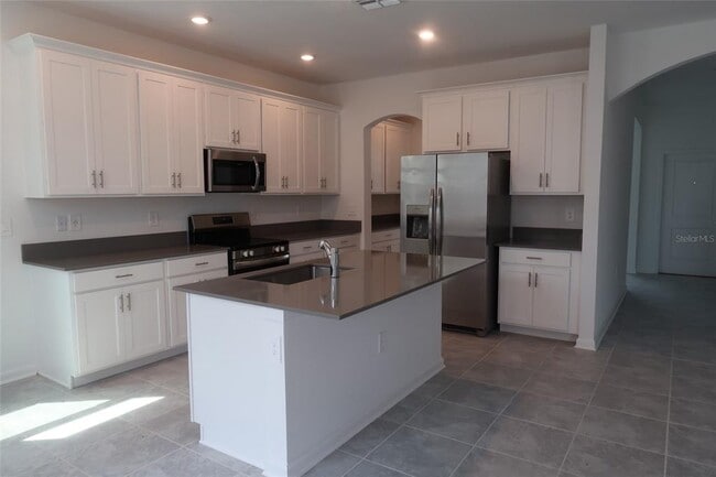 Building Photo - 6217 Blissful St