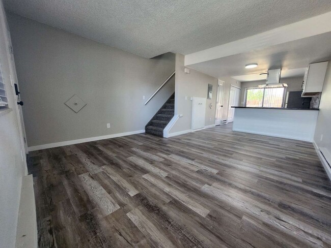 Building Photo - 31 Castle Royal Dr